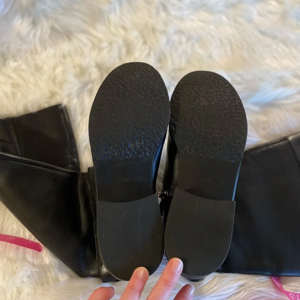 Bandolino size 9.5 black leather riding boots